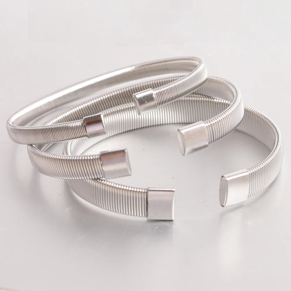 ElegantMesh: Contemporary C-Shaped Mesh Bangle in Stainless Steel